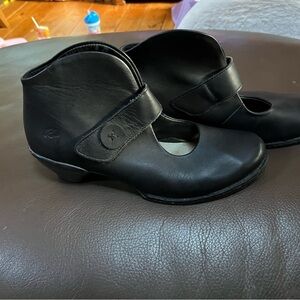 Stylish Black Ankle Booties